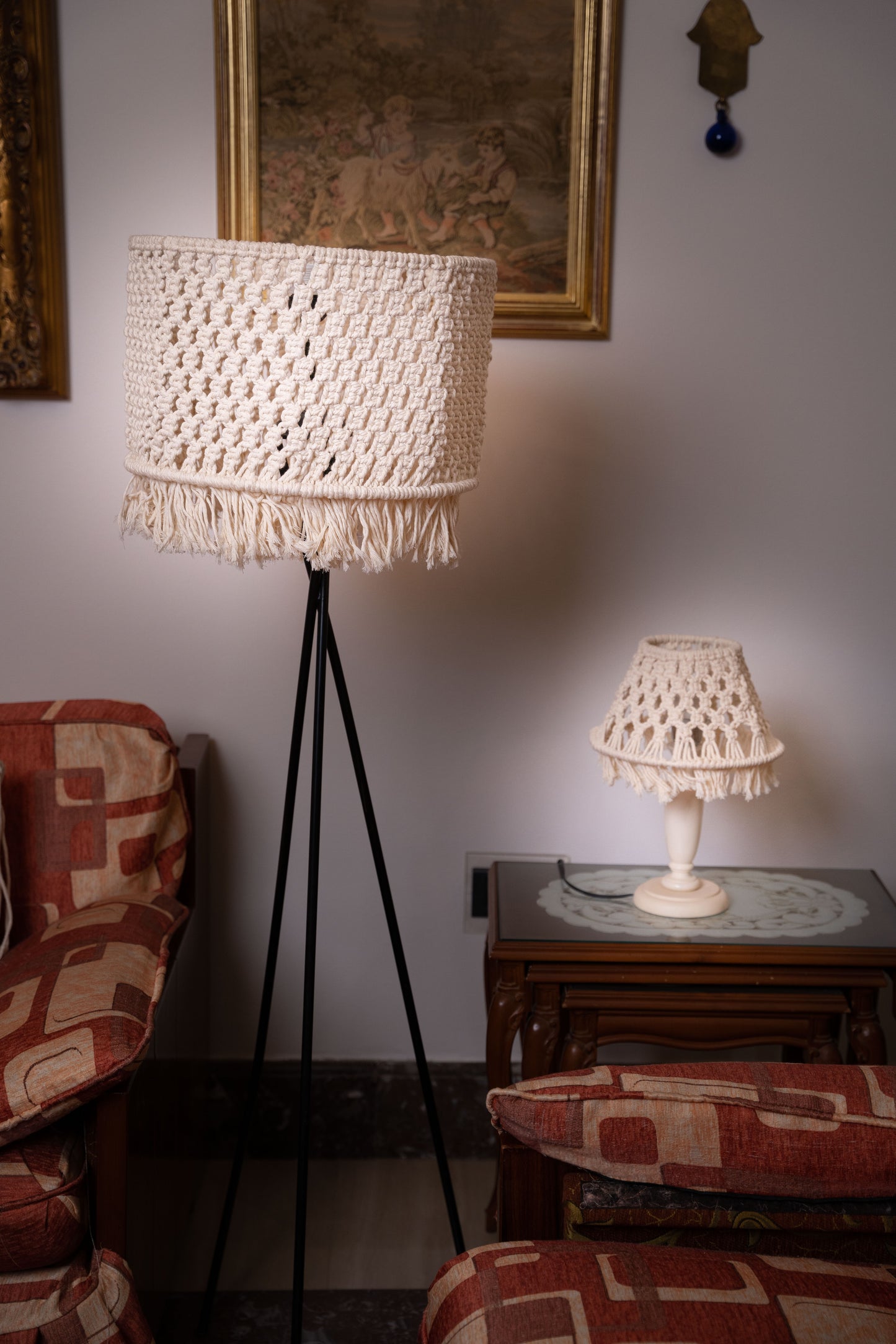 desk lamp 212 (macrame)
