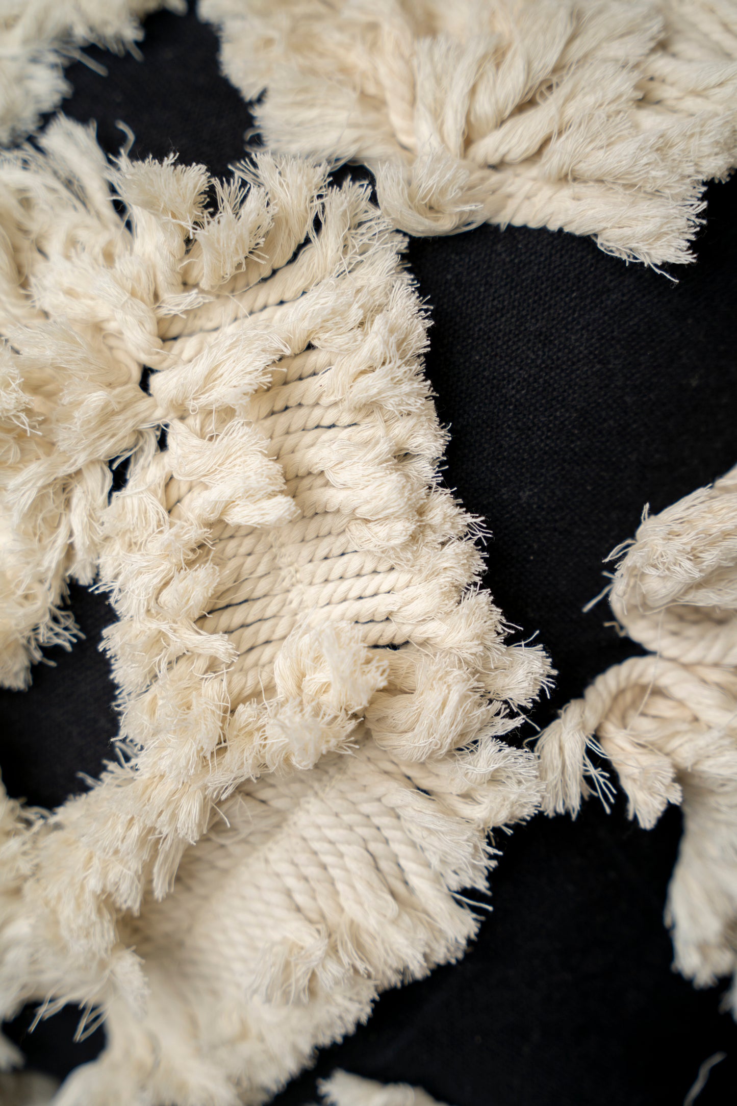 Macrame pillows 400347