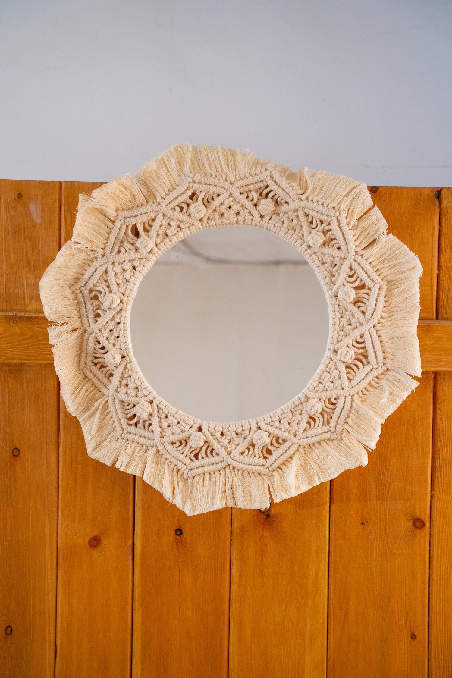 Mirrors (macrame)