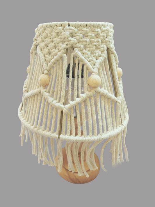 desk lamp 008 (macrame)