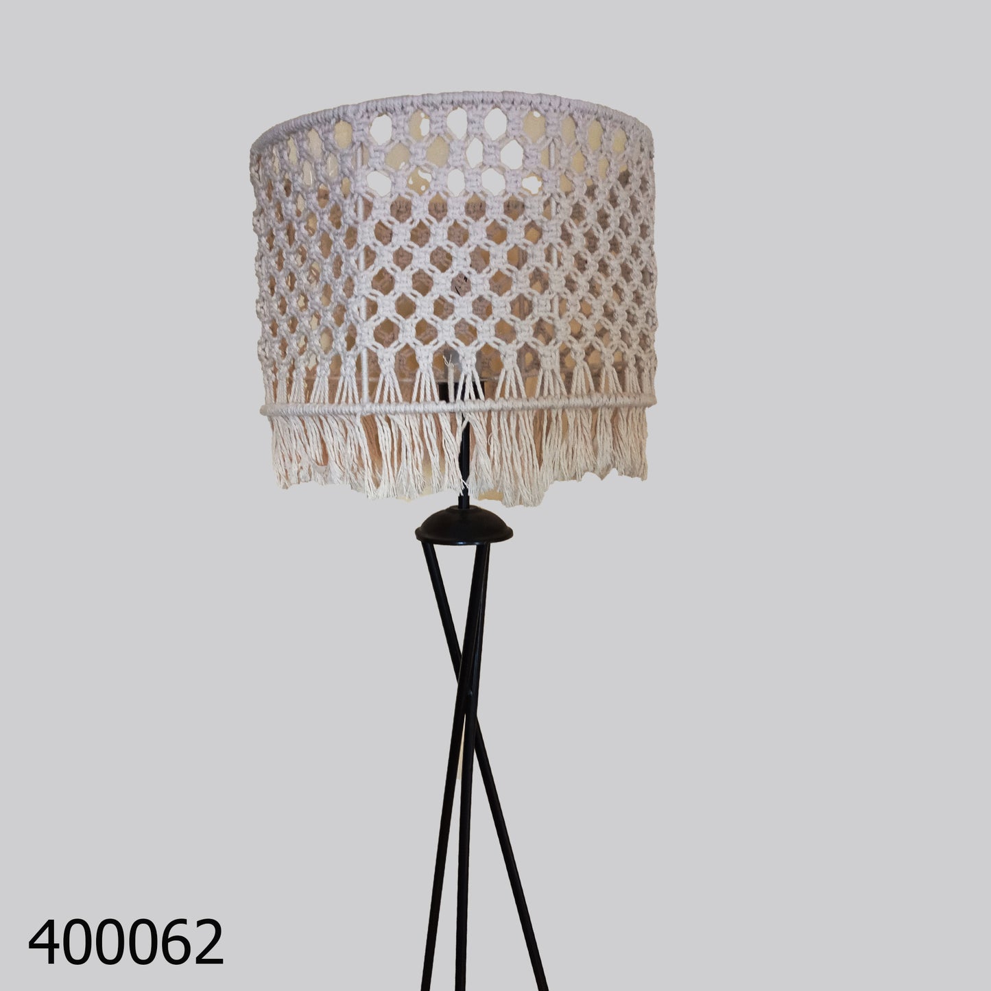 lamp 62 (macrame)