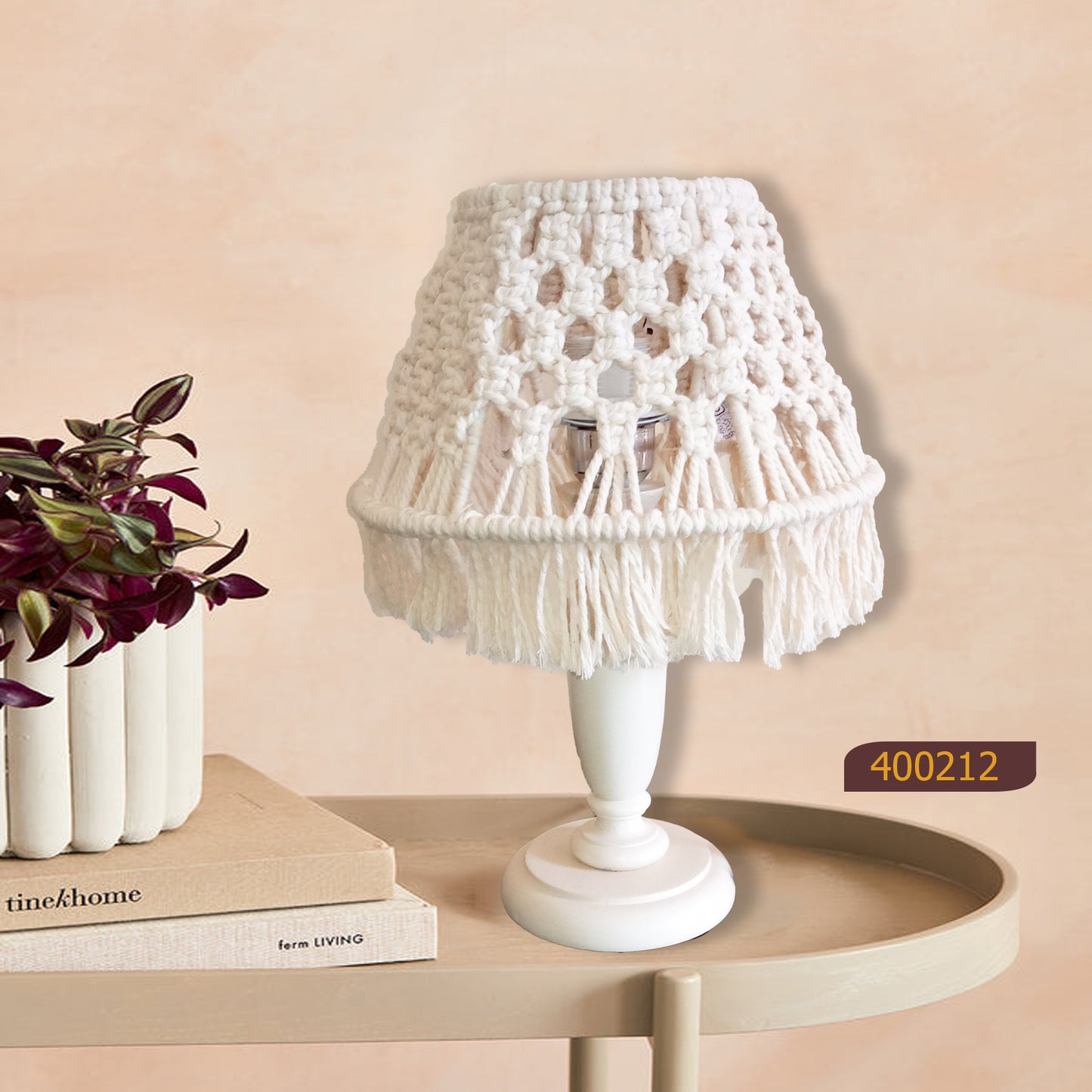 desk lamp 212 (macrame)