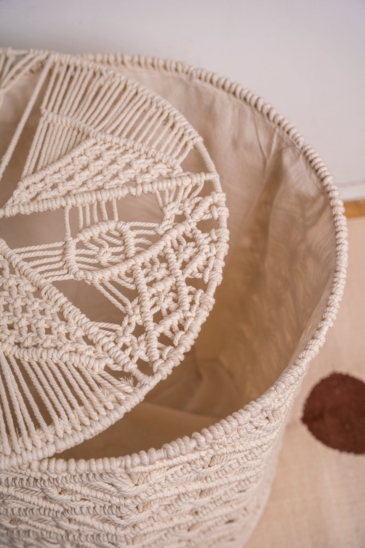 handmade macrame basket 400356