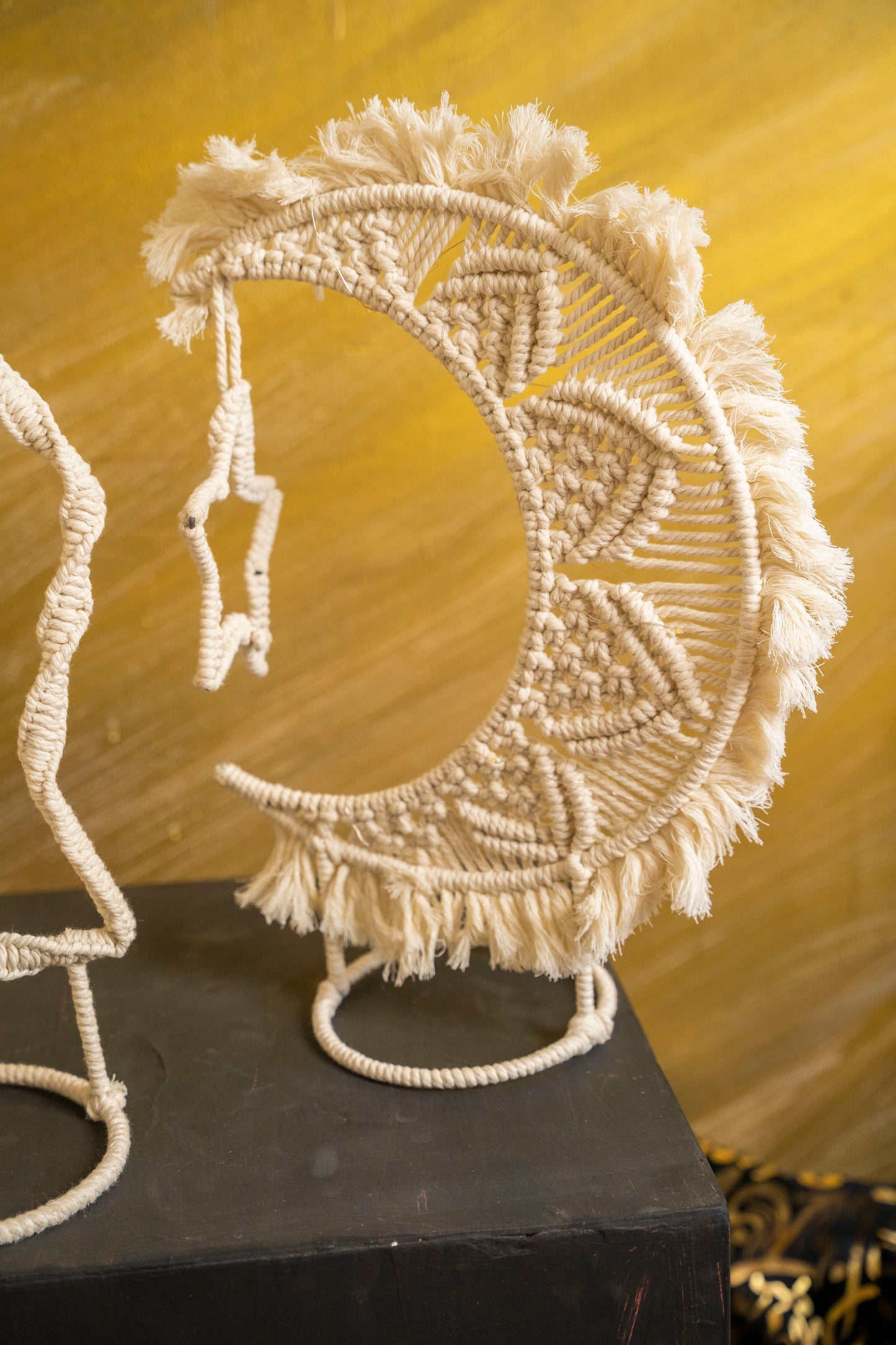 Macrame Crescent moon 400342