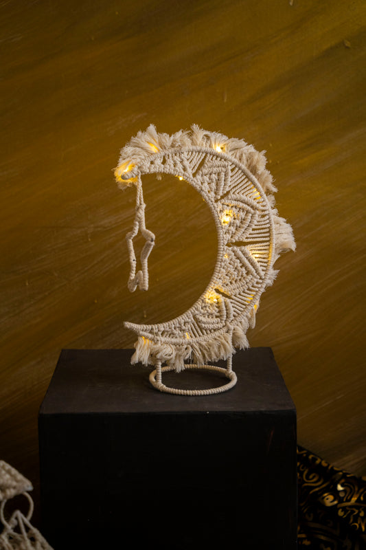 Macrame Crescent moon 400342