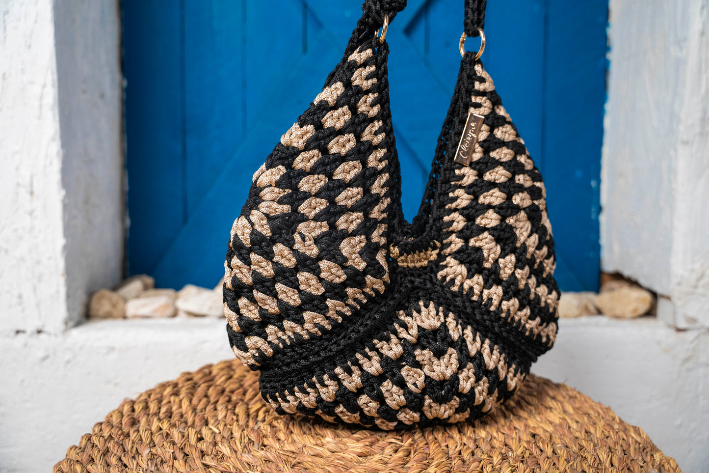 Handmade crochet handbag 390035