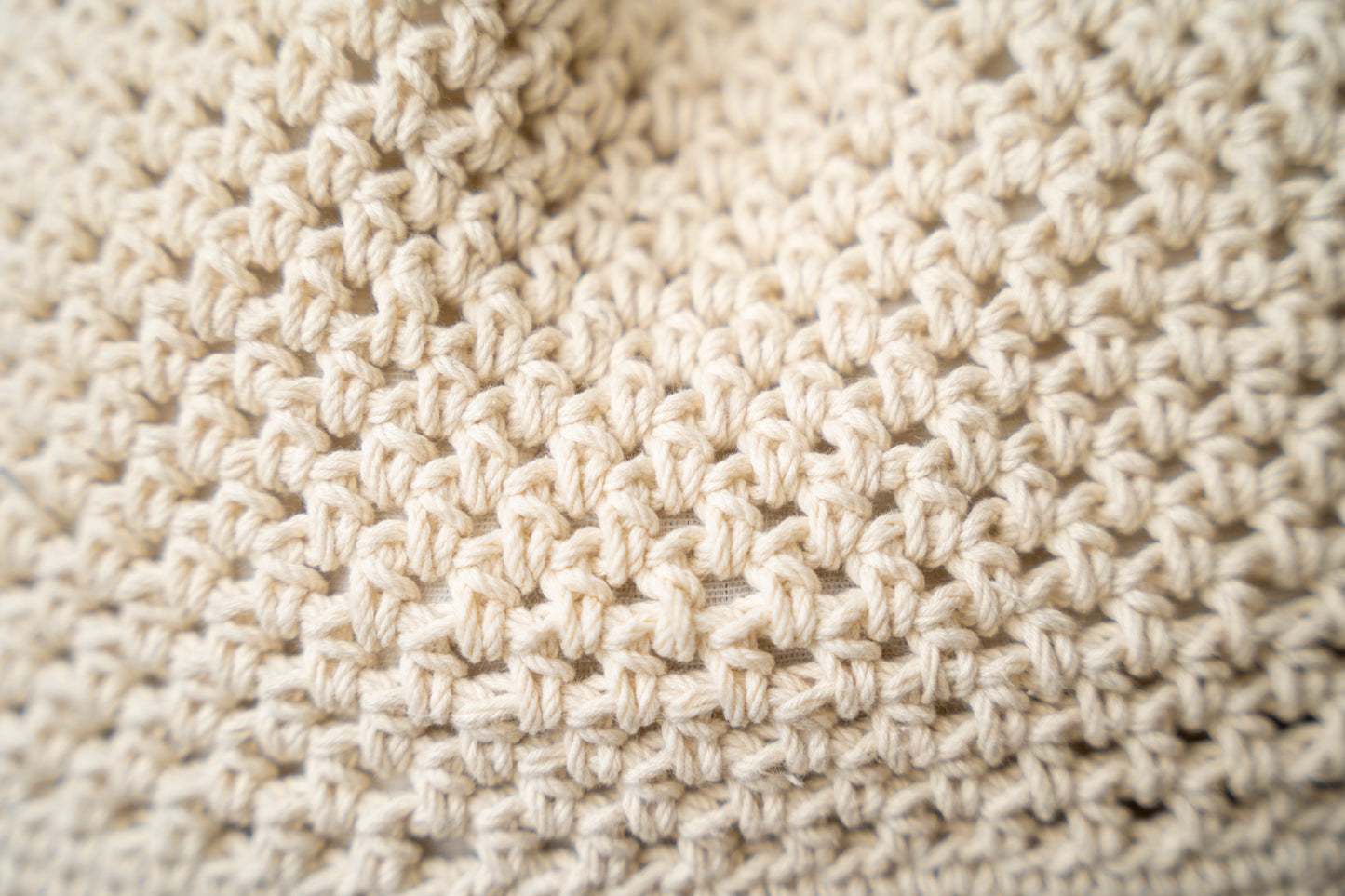 Handmade crochet handbag 390040