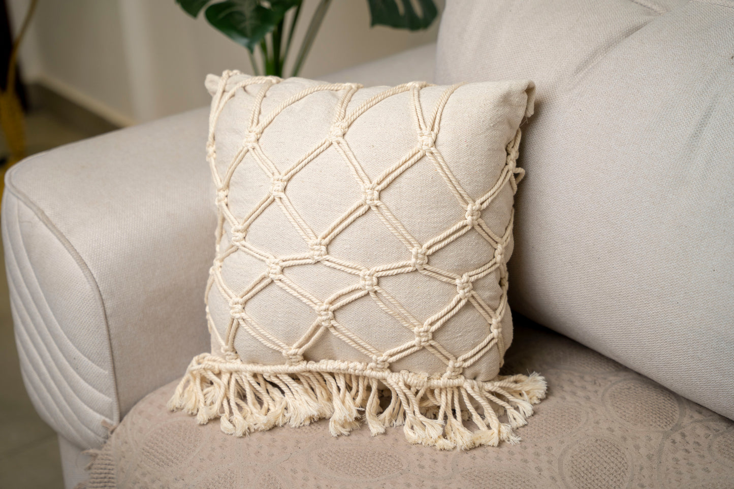 Macrame pillow 400155