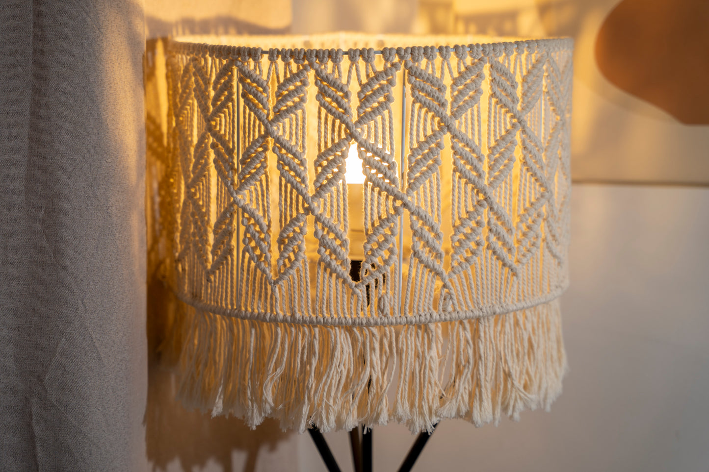 Macrame lamp 400228